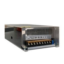 Alimentatore stabilizzato 220V