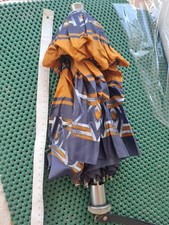 PICCOLO OMBRELLO PORTATILE PERIODO ANNI 1973 USATO LEGGI