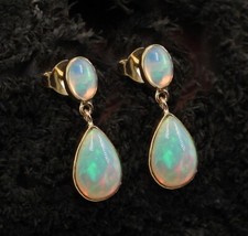 Orecchino opale di fuoco