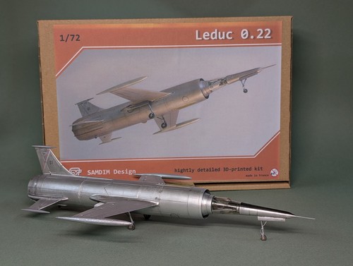 Leduc 72 scale model - 0.22,