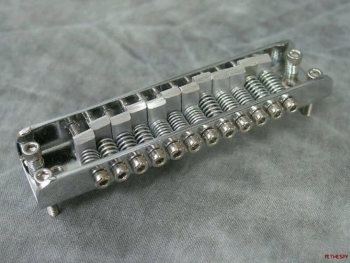 Nuovo rickenbacker bridge - rickenbacker,