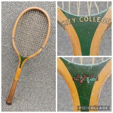 Antica racchetta da tennis