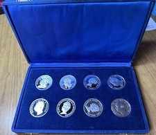 COFANETTO SERIE 8 MEDAGLIE RE E REGINE D’ITALIA  ARGENTO PROOF Q33