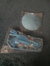 Vintage Barbie Skipper Perfume Pretty accessori e piedistallo ancora siggillati!