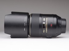 Nikon AF-S Micro-Nikkor 105 mm f/2.8 G IF-ED VR incl. UV MC Nano 62 mm