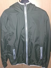 Giacca al vento con cappuccio 