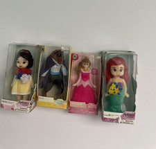 ZURU Mini Brands Disney Store