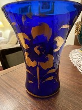 Vaso di Vetro Blu con Disegni Dorati