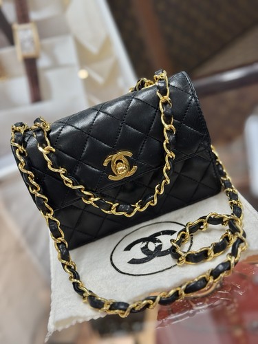 Chanel flap bag - flap,
