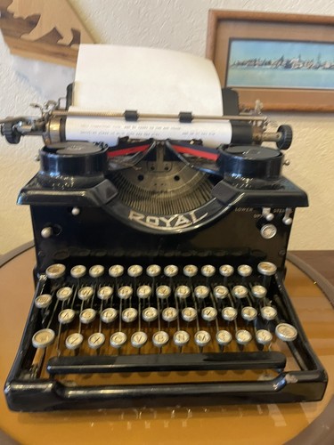 Antica macchina scrivere - antica, da