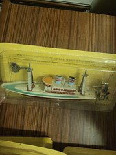 giocattolo di latta d'epoca