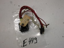 Regolatore di tensione E449