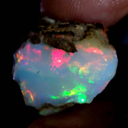 Opale etiope bianco fuoco