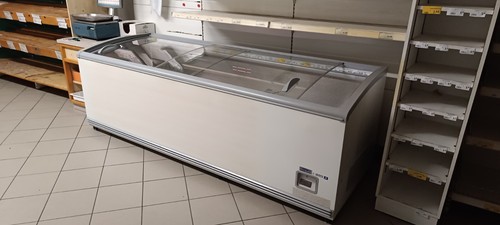 Attrezzatura negozio generi - attrezzatura,