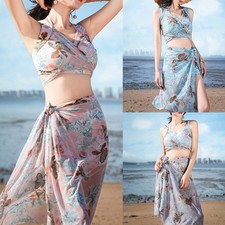 Costume da bagno donna elegante con bordi a volant e funzione senza schiena