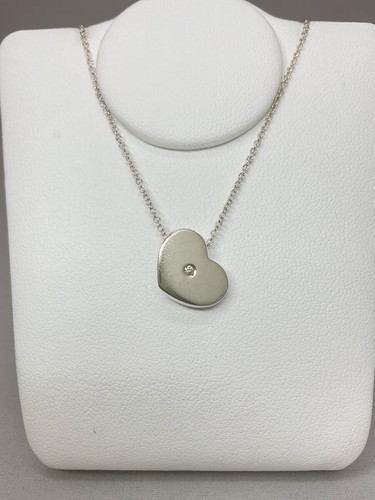 Collana con ciondolo - , in