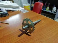 GIACENZA MAGAZZINO ALBERO PEDIVELLA ASSE PEDALI GILERA 308953 TREND 50 CBA 1983