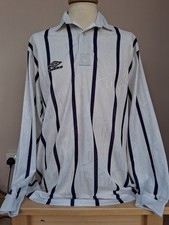 Maglia calcio modello Umbro