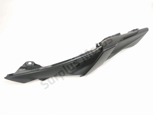 Carenage arriere gauche yamaha - arriere,