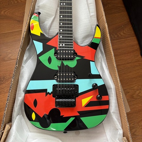 Chitarra elettrica firmata