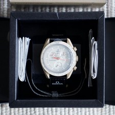 Omega X Swatch "MoonSwatch"