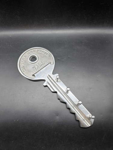 Vintage large yale key - yale,