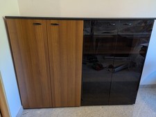 Mobile Multiuso A 4 Ripiani In Legno Compensato E Vetro Temperato