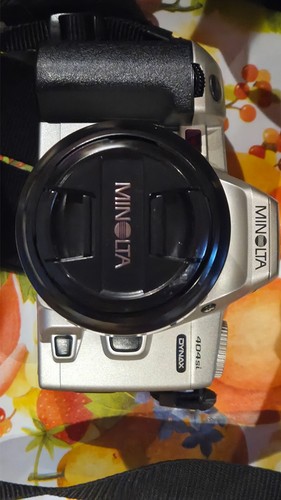 Minolta dynax 404si - +, af