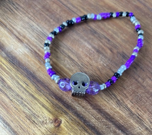 Teschio stregato bracciale - stregato.,