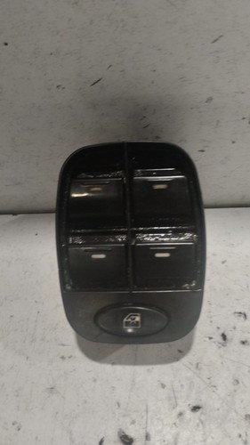 Pulsante per tata indica - tata, 1°