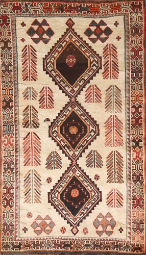 Tappeto vintage tribale avorio