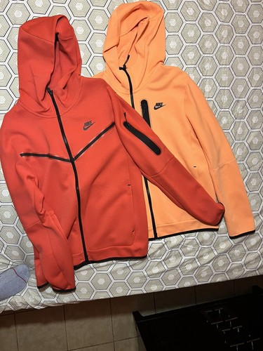 Due nuove nike - nuove,,