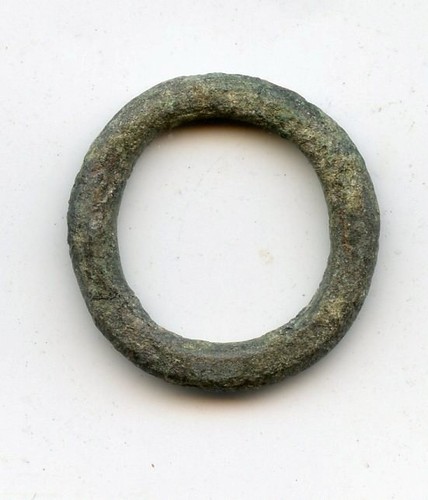 Antico anello celtico denaro