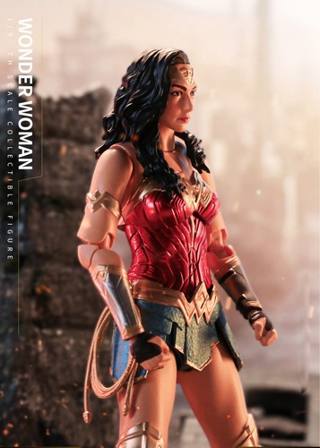 Wonder woman action figure - woman,