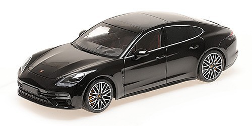 113061076 porsche panamera - porsche,