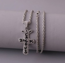 Collana con ciondolo