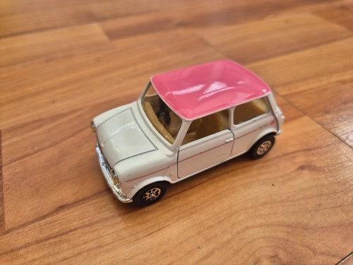 Corgi classici rosa - corgi,