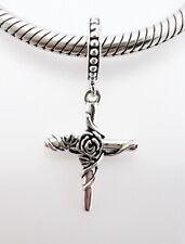 Ciondolo Crocifisso Rosa