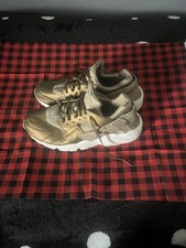 Nike Air Huarache Run Gold