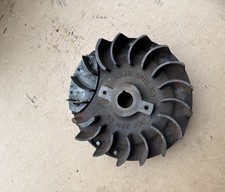 Tosaerba, trattorino rasaerba