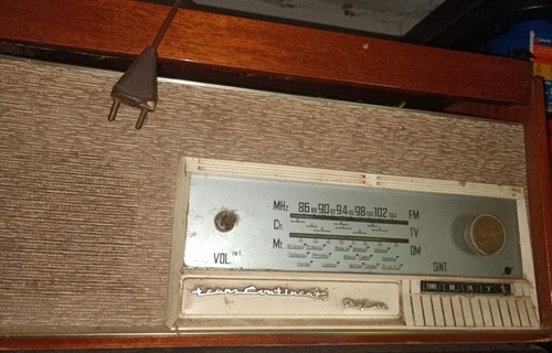 Radio valvole anni 60 - a,