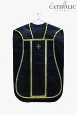 Set di paramenti e massa