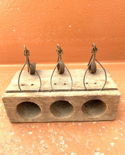 Trappola antica per piccoli - trappola,