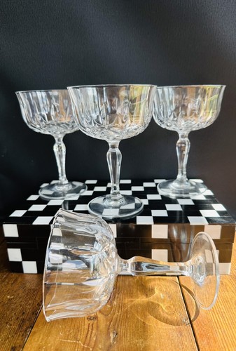 Bicchieri champagne e - 4,