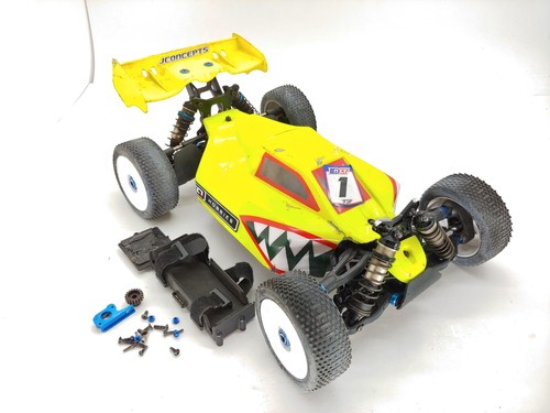 Older team associated - associated, rc8be