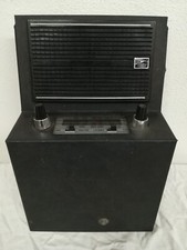 AUTORADIO CON ALLOGGIAMENTO