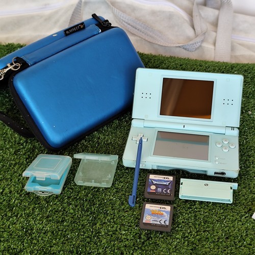 Nintendo lite console - lite, sky