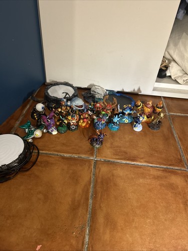 Lotto personaggi skylanders - personaggi,