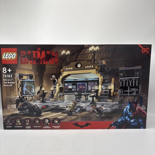 Lego batcaverna di - dc,