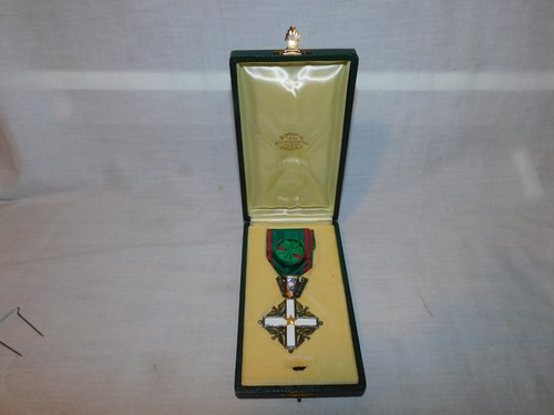 Medaglia ordine merito - al,